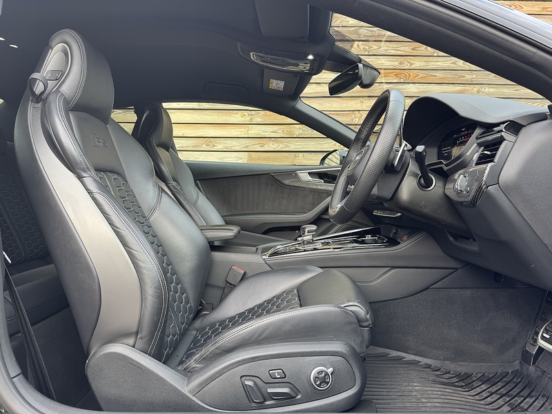 Audi RS5 2022'22 TFSI V6 Carbon Black | Big Spec | Carbon - U9269