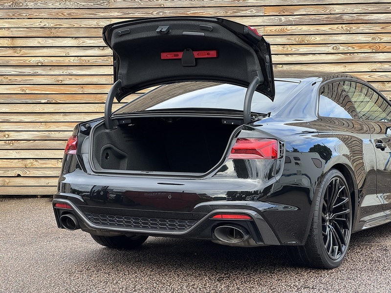 Audi RS5 2022'22 TFSI V6 Carbon Black | Big Spec | Carbon - U9269