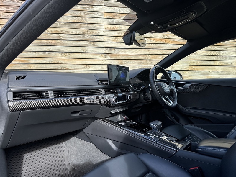 Audi RS5 2022'22 TFSI V6 Carbon Black | Big Spec | Carbon - U9269