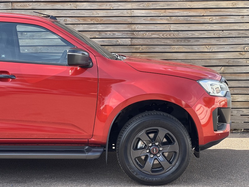 Isuzu D-Max TD V-Cross Commercial - U9275