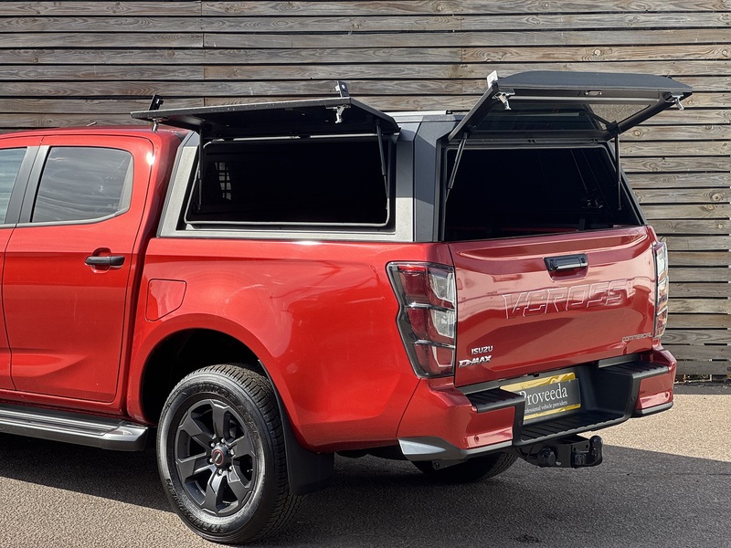 Isuzu D-Max TD V-Cross Commercial - U9275