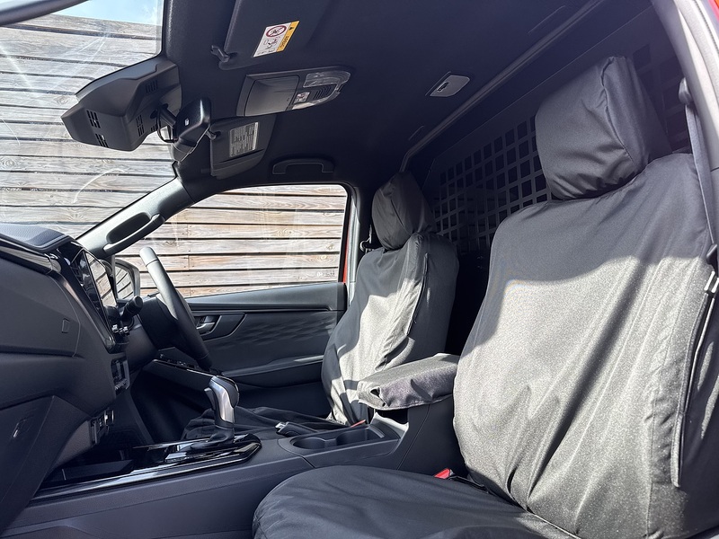 Isuzu D-Max TD V-Cross Commercial - U9275