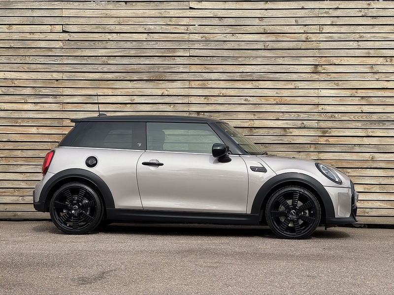 MINI Hatch 2022'72 Cooper S Exclusive | Mini Yours Individual spec - U9276