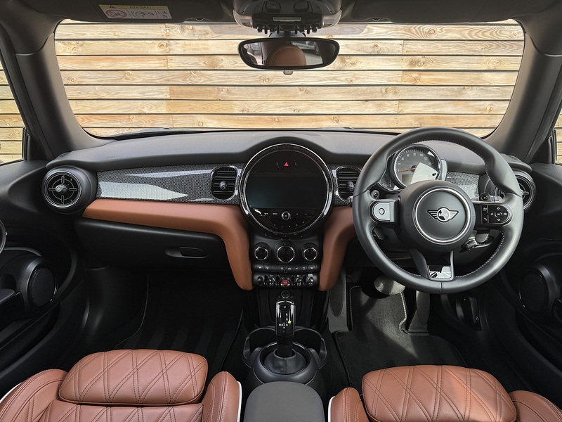 MINI Hatch 2022'72 Cooper S Exclusive | Mini Yours Individual spec - U9276