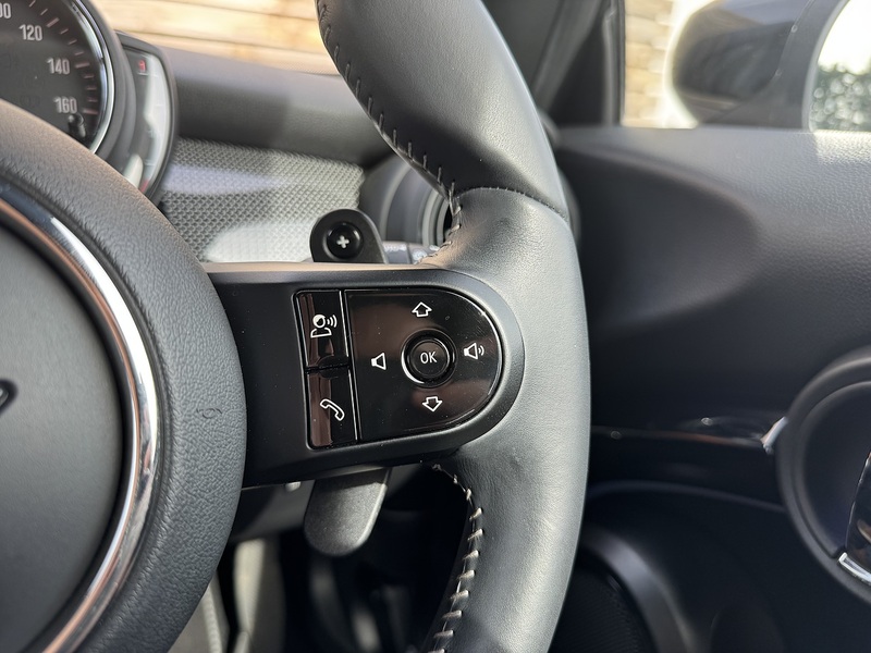 MINI Hatch 2022'72 Cooper S Exclusive | Mini Yours Individual spec - U9276