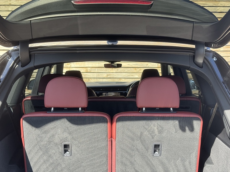 Audi SQ7 2022'22 TFSI V8 Black Edition | High spec | 22" Alloys | B&O sound system | Red leather - U9282