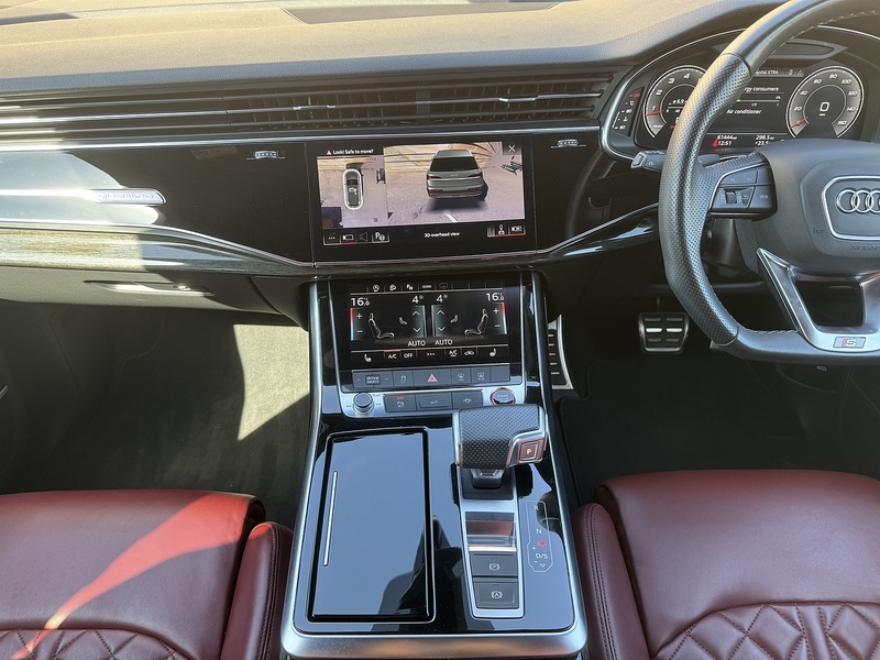 Audi SQ7 2022'22 TFSI V8 Black Edition | High spec | 22" Alloys | B&O sound system | Red leather - U9282