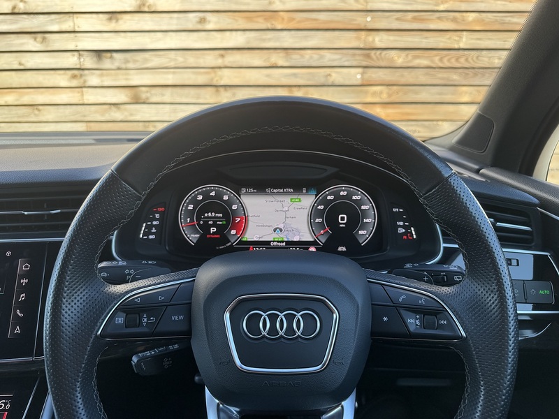 Audi SQ7 2022'22 TFSI V8 Black Edition | High spec | 22" Alloys | B&O sound system | Red leather - U9282