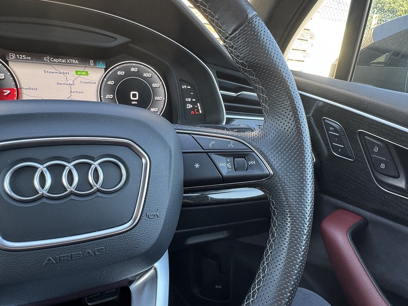 Audi SQ7 2022'22 TFSI V8 Black Edition | High spec | 22" Alloys | B&O sound system | Red leather - U9282