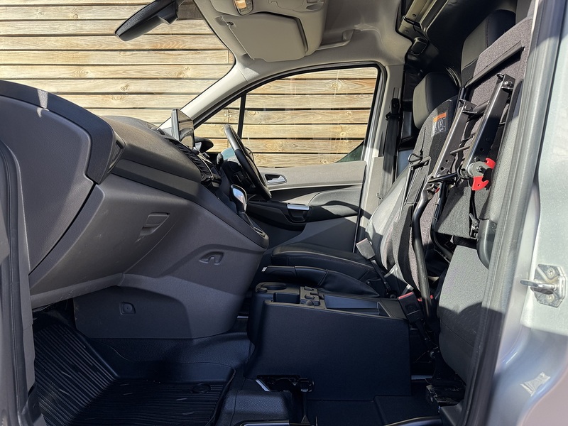 Ford Transit Connect 202'22 250 EcoBlue Sport | Very clean Van | Automatic | Ready to go! - U9283