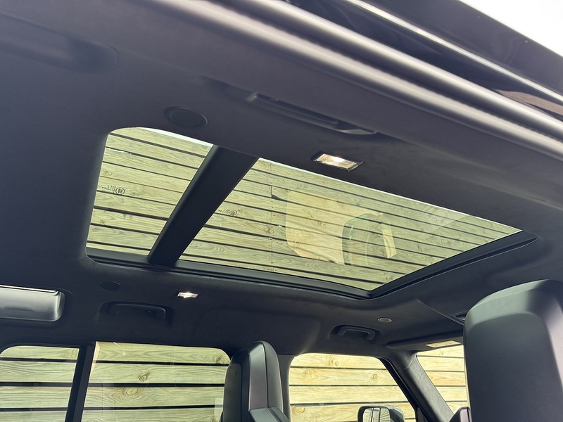 Land Rover Defender 110 2026'75 P635 V8 MHEV OCTA Black Edition | EXPEL PPF ££ - U9287