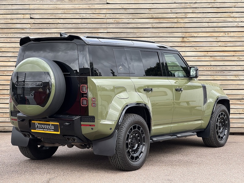 Land Rover Defender 110 2026'75 P635 V8 MHEV OCTA Black Edition | EXPEL PPF ££ - U9287