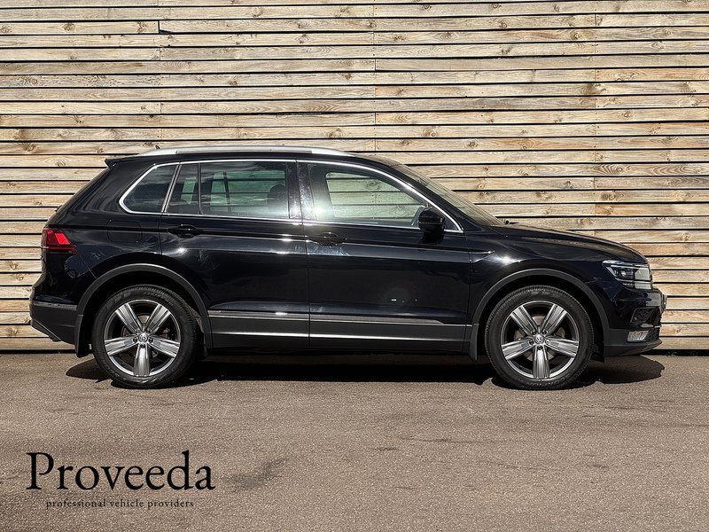 Volkswagen Tiguan 2016'16 2.0TDI BlueMotion DSG | Tech SEL model | High spec | Pano roof | 1 Owner - U9290