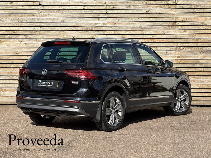 Volkswagen Tiguan 2016'16 2.0TDI BlueMotion DSG | Tech SEL model | High spec | Pano roof | 1 Owner - U9290