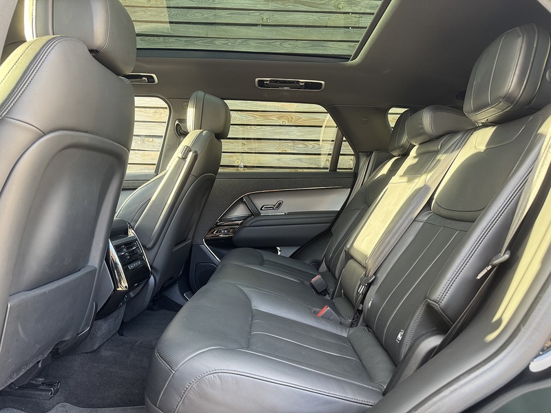 Land Rover Range Rover Sport 2023'72 D300 MHEV Dynamic SE | 22" Upgraded wheels | Side steps | 1 Onwer - U9296