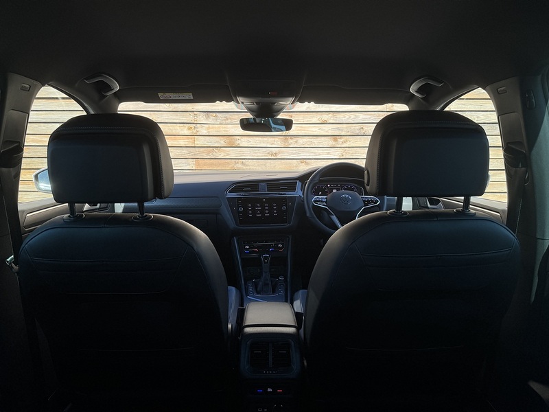 Volkswagen Tiguan 2021'21 1.5 TSI R-Line | LOW MILES | 1.5 PETROL - U9301