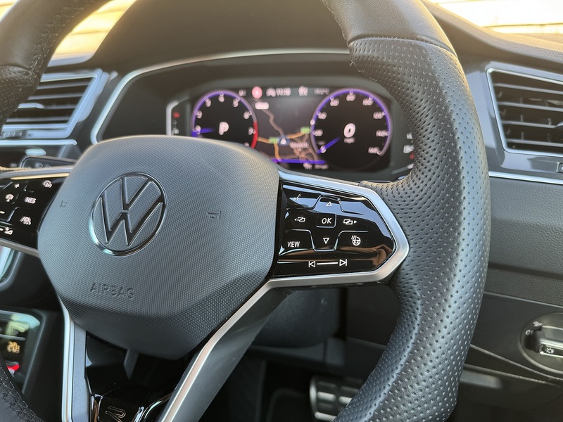 Volkswagen Tiguan 2021'21 1.5 TSI R-Line | LOW MILES | 1.5 PETROL - U9301