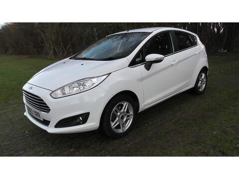 Fiesta Zetec Hatchback 1.2 Manual Petrol