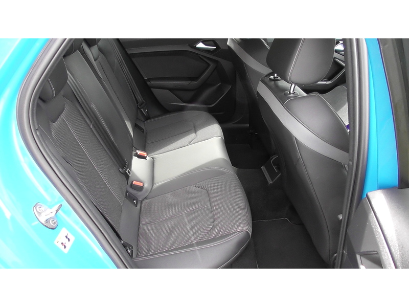Audi 1.0 TFSI 30 Black Edition Sportback 5dr Petrol Manual Euro 6 (s/s) (110 ps)