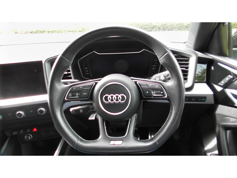 Audi 1.0 TFSI 30 Black Edition Sportback 5dr Petrol Manual Euro 6 (s/s) (110 ps)