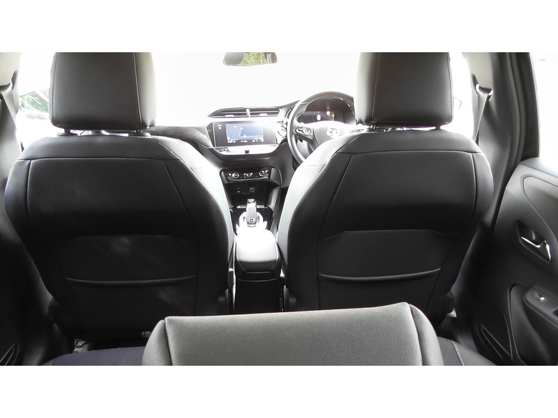 Vauxhall 1.2 Turbo Elite Nav Premium Hatchback 5dr Petrol Auto Euro 6 (s/s) (100 ps)