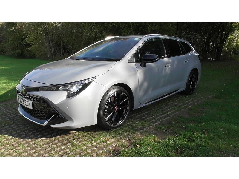 Toyota 2.0 VVT-h GPF GR SPORT Touring Sports 5dr Petrol Hybrid CVT Euro 6 (s/s) (184 ps)