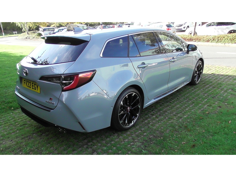 Toyota 2.0 VVT-h GPF GR SPORT Touring Sports 5dr Petrol Hybrid CVT Euro 6 (s/s) (184 ps)