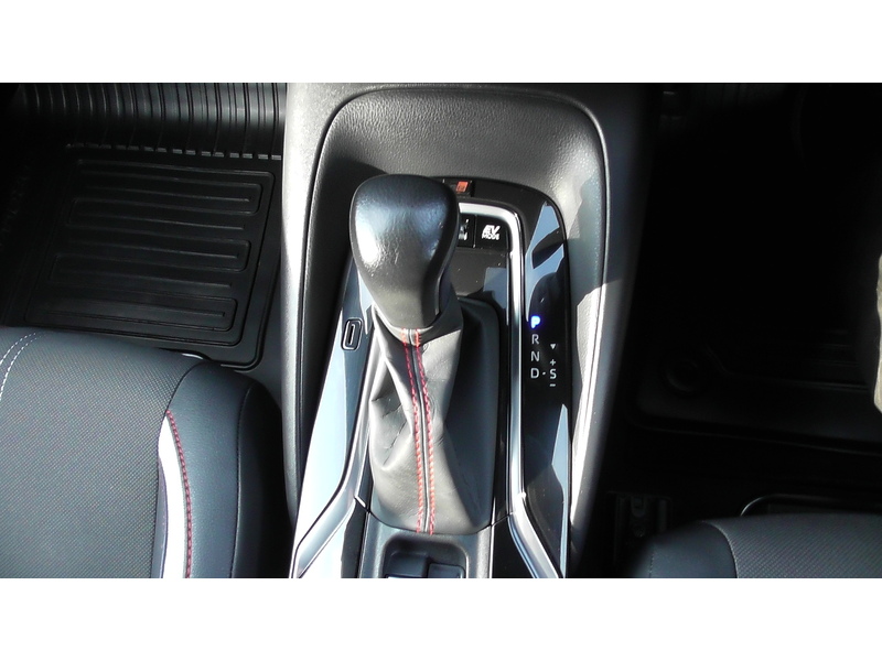 Toyota 2.0 VVT-h GPF GR SPORT Touring Sports 5dr Petrol Hybrid CVT Euro 6 (s/s) (184 ps)