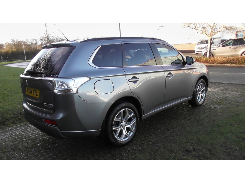 Mitsubishi 2.0h 12kWh GX4h SUV 5dr Petrol Plug-in Hybrid CVT 4WD Euro 5 (s/s) (200 ps)