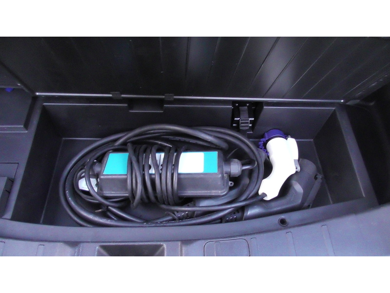 Mitsubishi 2.0h 12kWh GX4h SUV 5dr Petrol Plug-in Hybrid CVT 4WD Euro 5 (s/s) (200 ps)