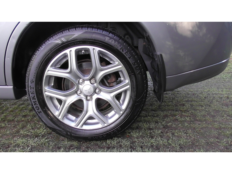 Mitsubishi 2.0h 12kWh GX4h SUV 5dr Petrol Plug-in Hybrid CVT 4WD Euro 5 (s/s) (200 ps)