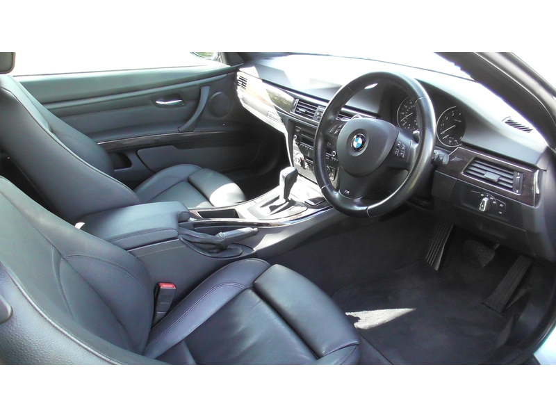 BMW 3.0 325i M Sport Coupe 2dr Petrol Steptronic Euro 5 (218 ps)