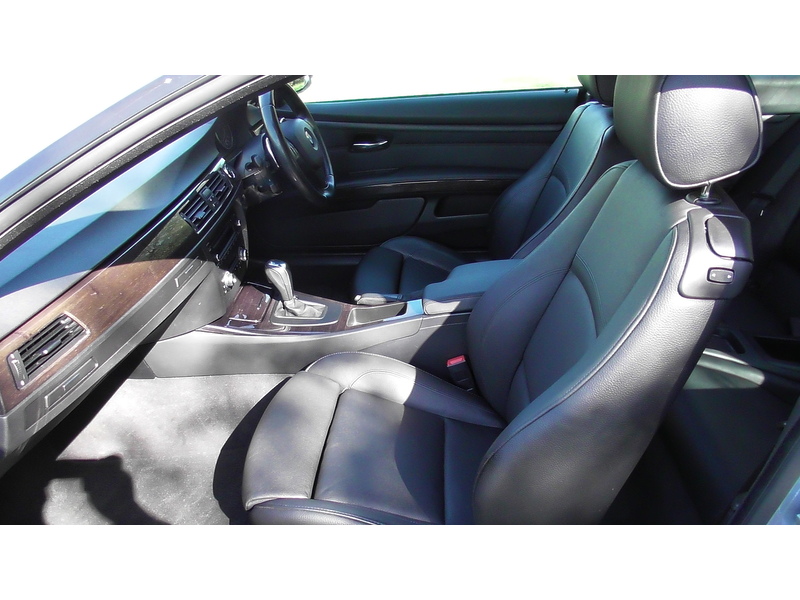 BMW 3.0 325i M Sport Coupe 2dr Petrol Steptronic Euro 5 (218 ps)