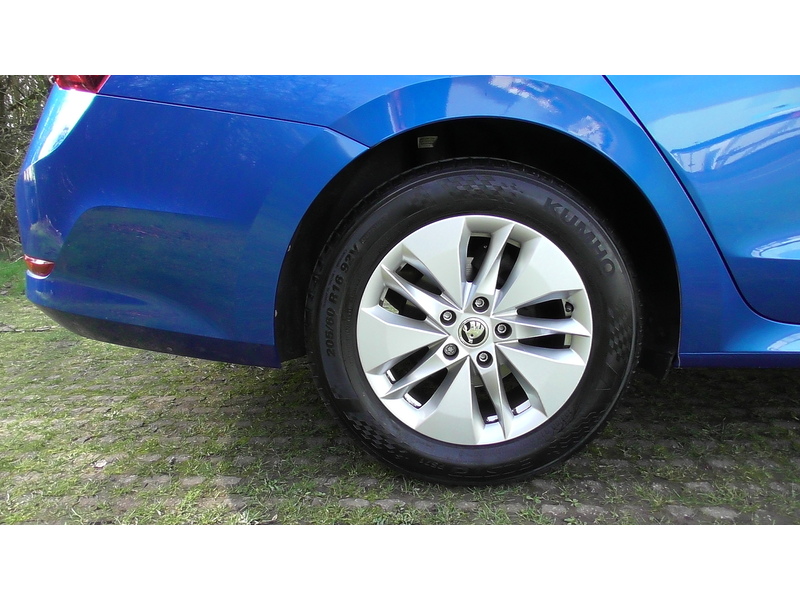 Skoda 1.5 TSI ACT SE Technology Estate 5dr Petrol Manual Euro 6 (s/s) (150 ps)
