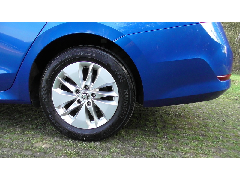 Skoda 1.5 TSI ACT SE Technology Estate 5dr Petrol Manual Euro 6 (s/s) (150 ps)
