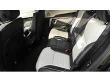 Land Rover Discovery D300 MHEV R-Dynamic HSE 