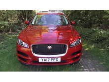 Jaguar F-PACE P250i Portfolio 