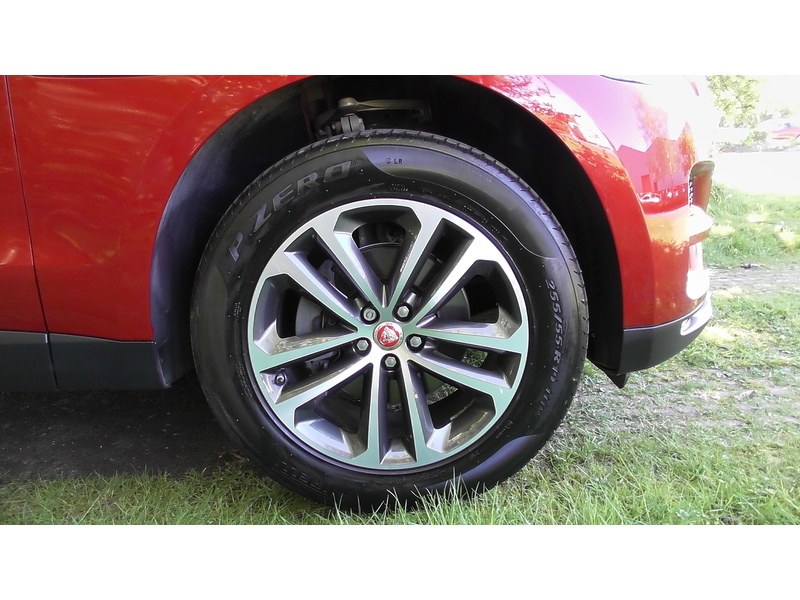 Jaguar 2.0 P250i Portfolio SUV 5dr Petrol Auto AWD Euro 6 (s/s) (250 ps)