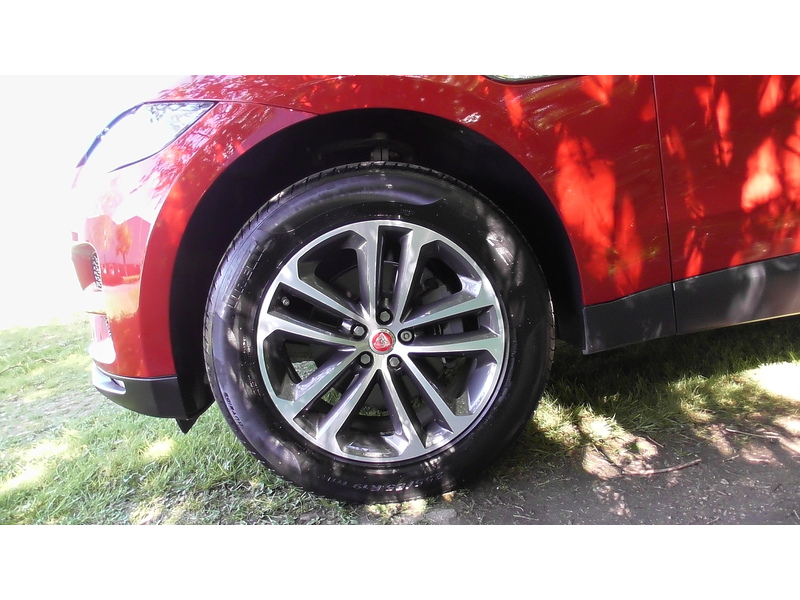 Jaguar 2.0 P250i Portfolio SUV 5dr Petrol Auto AWD Euro 6 (s/s) (250 ps)