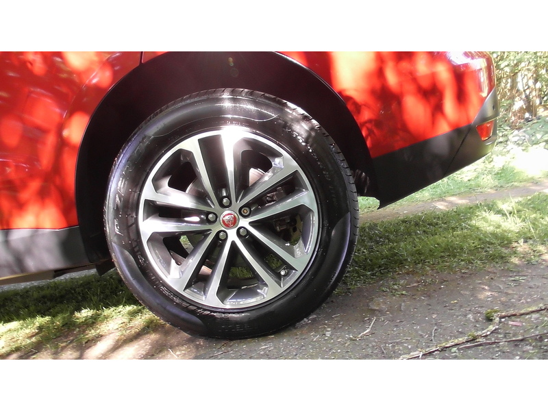 Jaguar 2.0 P250i Portfolio SUV 5dr Petrol Auto AWD Euro 6 (s/s) (250 ps)