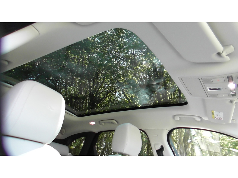 Jaguar 2.0 P250i Portfolio SUV 5dr Petrol Auto AWD Euro 6 (s/s) (250 ps)