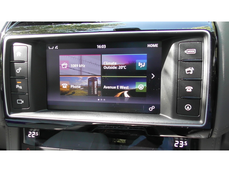 Jaguar 2.0 P250i Portfolio SUV 5dr Petrol Auto AWD Euro 6 (s/s) (250 ps)