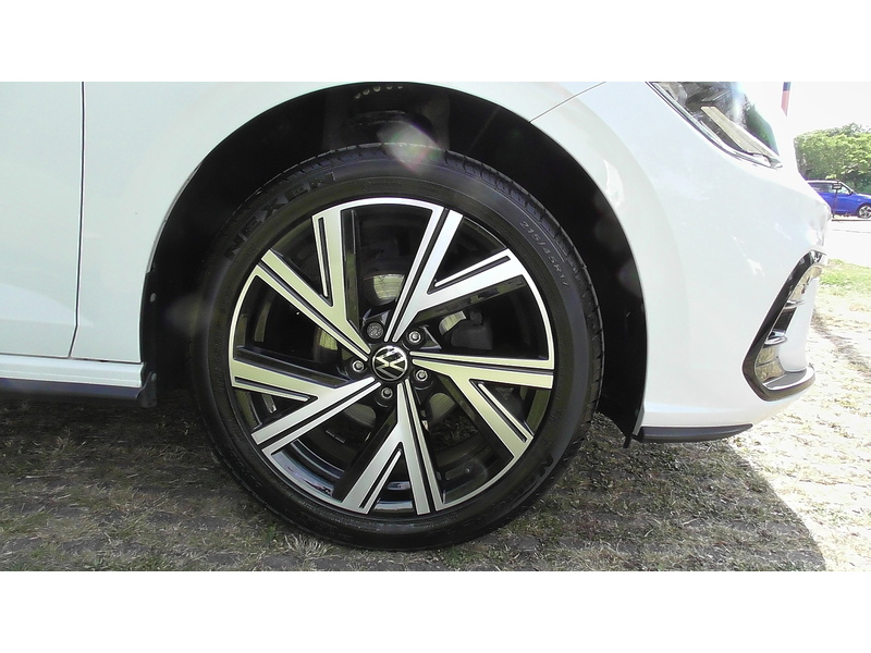 Volkswagen 1.0 TSI R-Line Hatchback 5dr Petrol Manual Euro 6 (s/s) (95 ps)