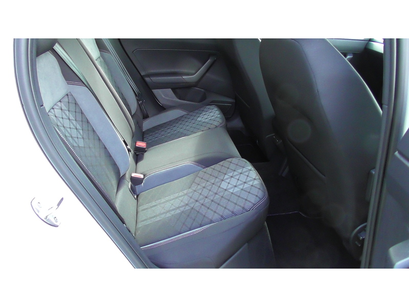 Volkswagen 1.0 TSI R-Line Hatchback 5dr Petrol Manual Euro 6 (s/s) (95 ps)