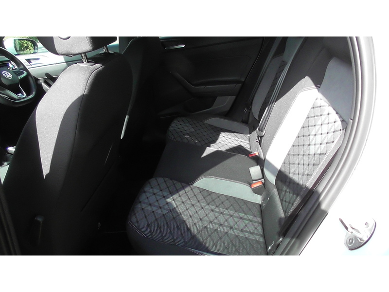 Volkswagen 1.0 TSI R-Line Hatchback 5dr Petrol Manual Euro 6 (s/s) (95 ps)