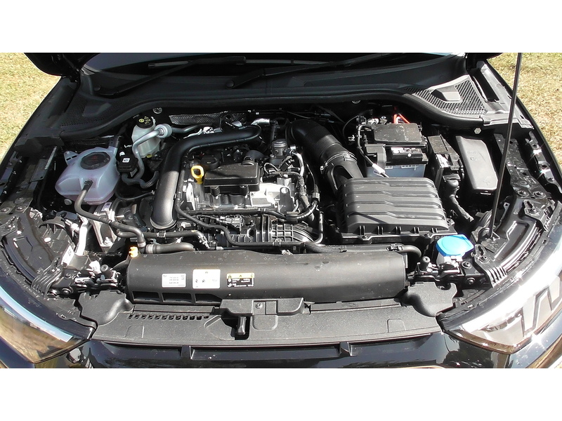 Audi 1.0 TFSI 30 S line Sportback 5dr Petrol S Tronic Euro 6 (s/s) (116 ps)