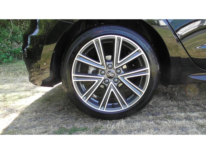 Audi 1.0 TFSI 30 S line Sportback 5dr Petrol S Tronic Euro 6 (s/s) (116 ps)