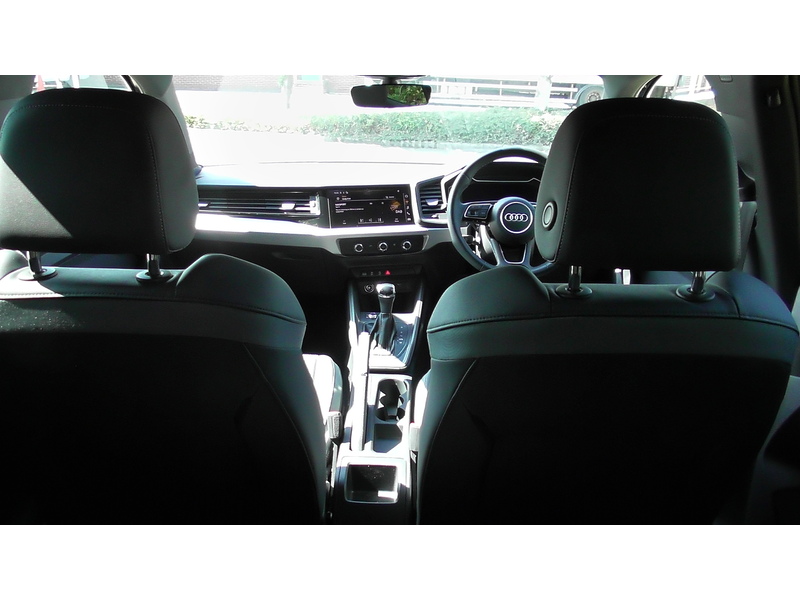 Audi 1.0 TFSI 30 S line Sportback 5dr Petrol S Tronic Euro 6 (s/s) (116 ps)