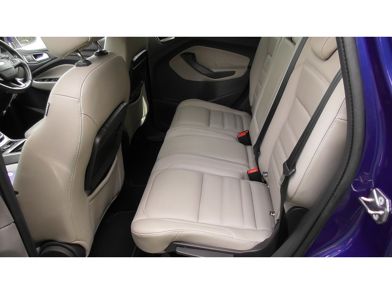 Ford 2.0 TDCi Titanium SUV 5dr Diesel Manual AWD Euro 6 (s/s) (180 ps)