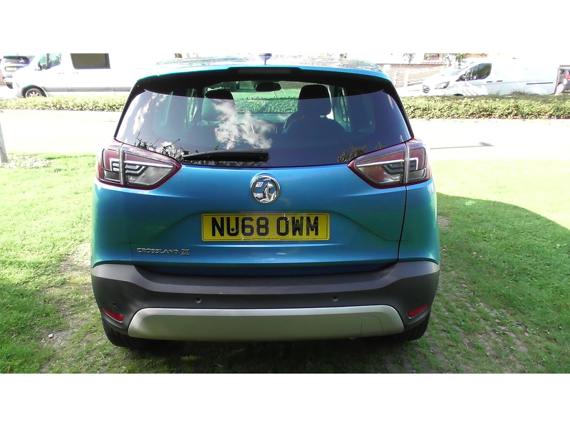 Vauxhall 1.2 Elite Nav SUV 5dr Petrol Manual Euro 6 (83 ps)